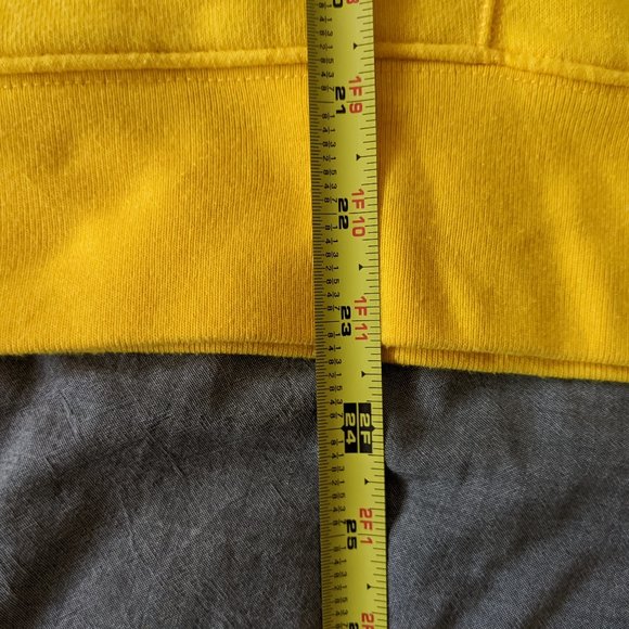 Levi’s Logo Hoodie in Yellow/White - Picture 8 of 8